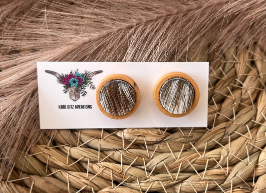 14mm Cowhide Wooden Stud